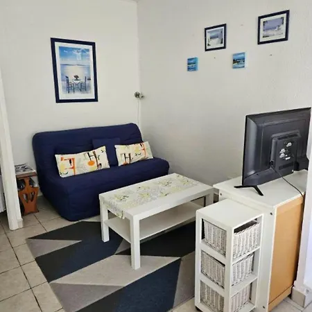 Apartment Beautiful In A Wooded